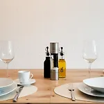 Komm - Terrasse- Parkplatz- Kueche- Boxspringbett 耶拿