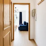 Komm - Terrasse- Parkplatz- Kueche- Boxspringbett * 耶拿