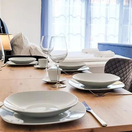 公寓 Komm - Terrasse- Parkplatz- Kueche- Boxspringbett 耶拿