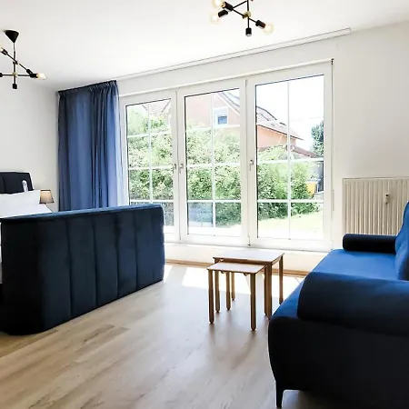 Komm - Terrasse- Parkplatz- Boxspringbett- Kueche
