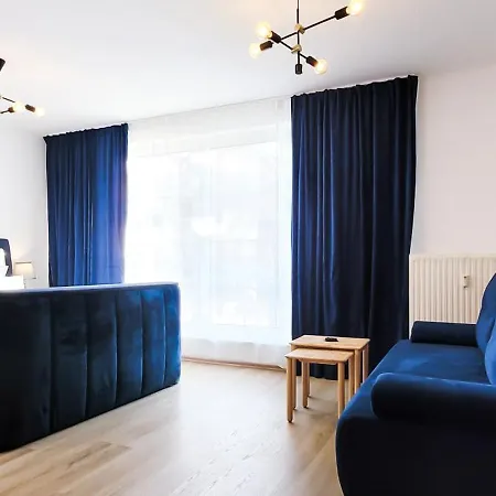 Komm - Terrasse- Parkplatz- Kueche- Boxspringbett Jena