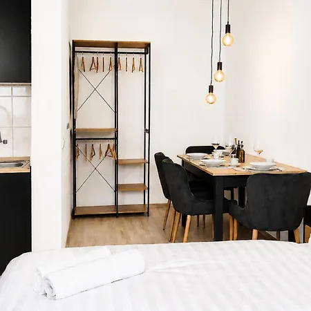Διαμέρισμα Komm - Terrasse- Parkplatz- Kueche- Boxspringbett *
