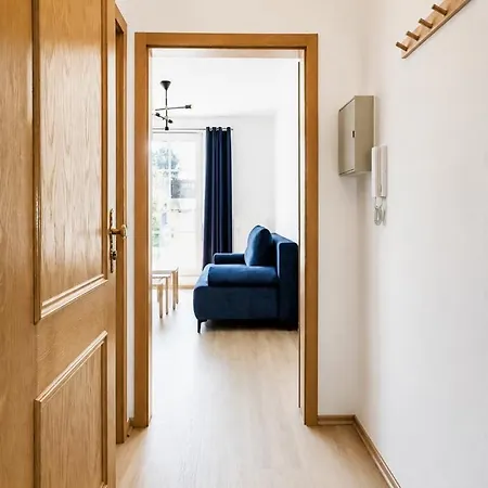 Komm - Terrasse- Parkplatz- Kueche- Boxspringbett * Γιένα