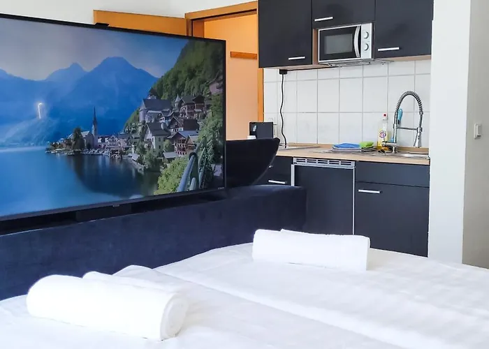 아파트 Komm - Terrasse- Parkplatz- Kueche- Boxspringbett *