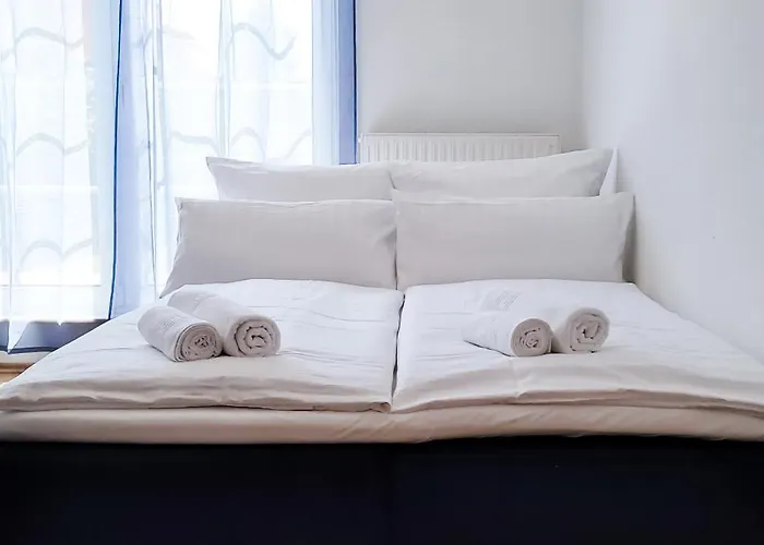 Komm - Terrasse- Parkplatz- Kueche- Boxspringbett Daire *