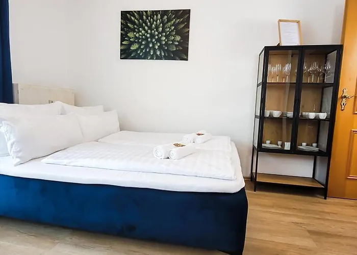 Komm - Terrasse- Parkplatz- Kueche- Boxspringbett * 예나